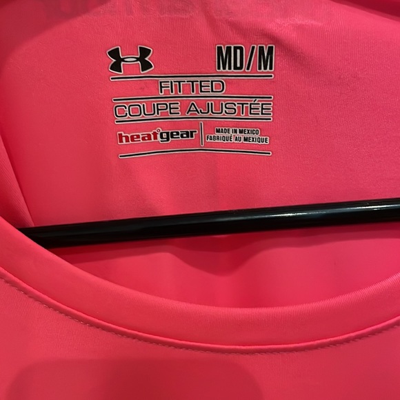 UA Workout Top - Picture 3 of 3